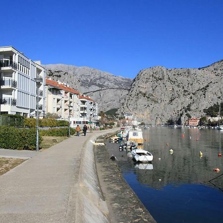 Luxury Omis Apartment Екстериор снимка