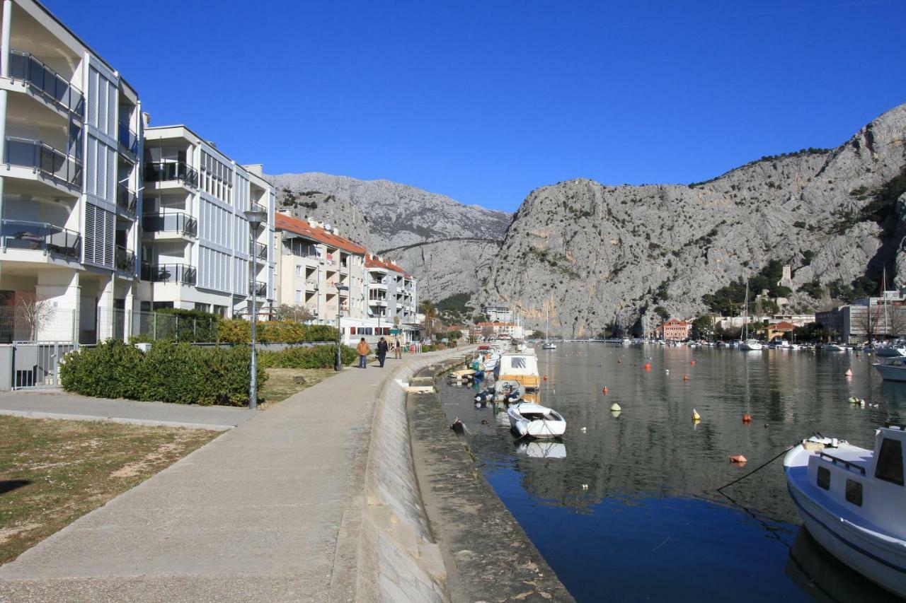 Luxury Omis Apartment Екстериор снимка